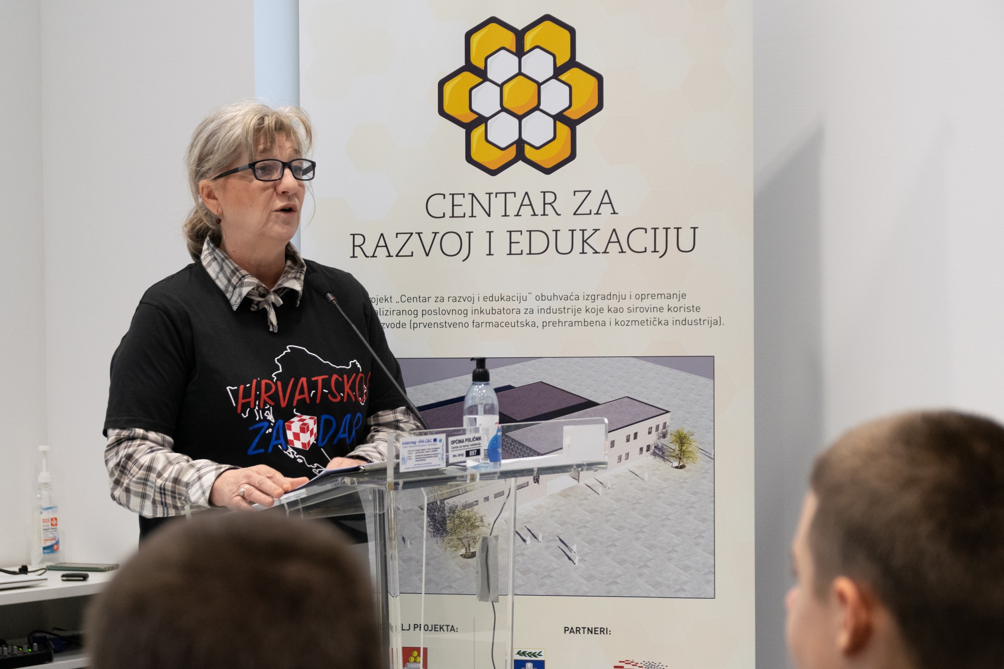 Sat povijesti o VRO Maslenica u Poličniku Sat povijesti o VRO Maslenica u Poličniku