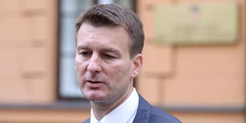 Konferencija za medije udruge U ime obitelji odrzana je ispred zgrade Ustavnog suda u Zagrebu povodom podnosenja suprijedloga ocjene ustavnosti tzv. Zakona o pobacaju iz 1978. Kresimir Planinic. Photo: Patrik Macek/PIXSELL