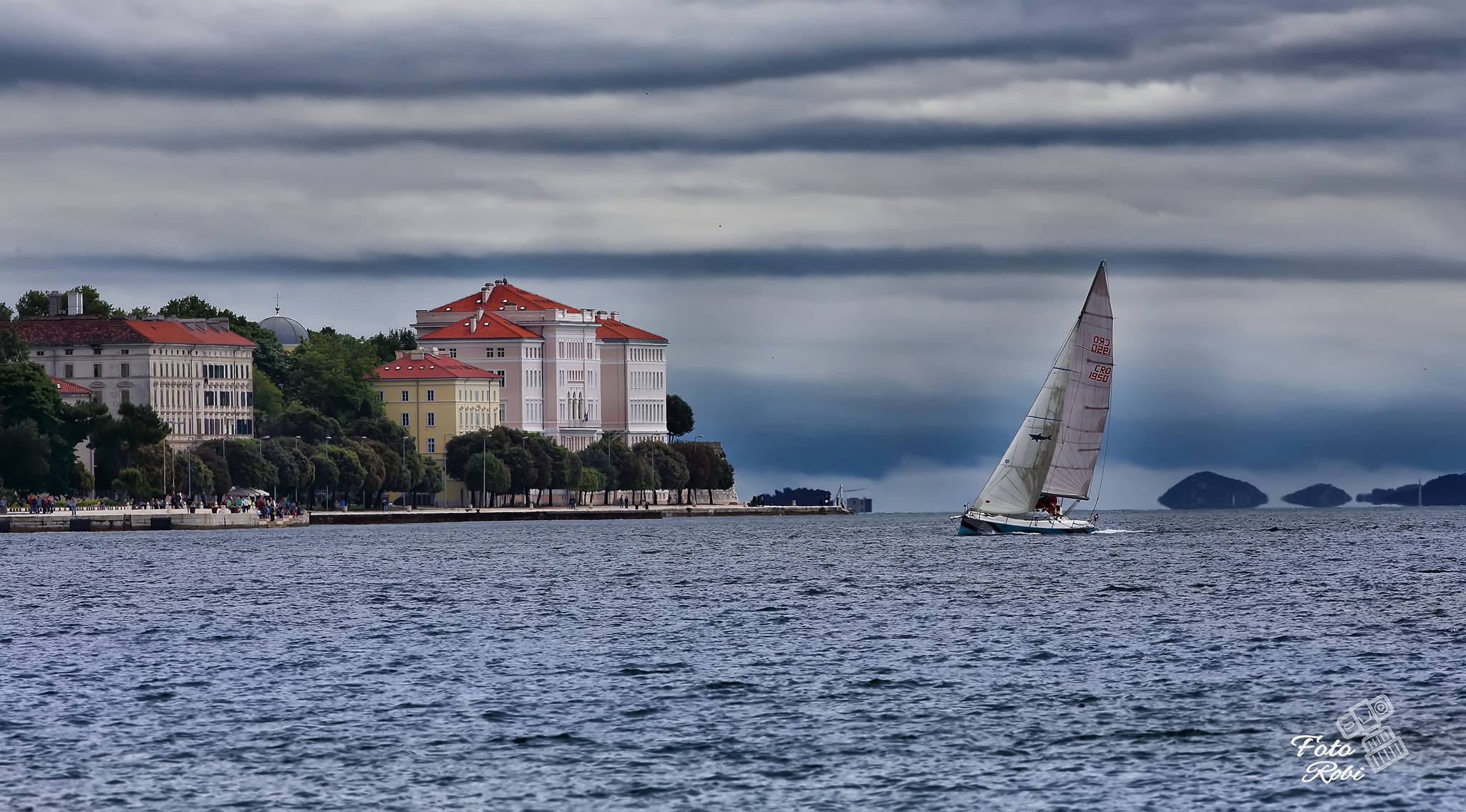 Kako ja vidim i koliko volim svoj grad. Foto: Roberto Lerga 1966. – 2016. Kako ja vidim i koliko volim svoj grad. Foto: Roberto Lerga 1966. – 2016.