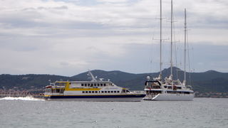 Jedrenjak Le Ponant islplovljava iz Zadra Jedrenjak Le Ponant islplovljava iz Zadra