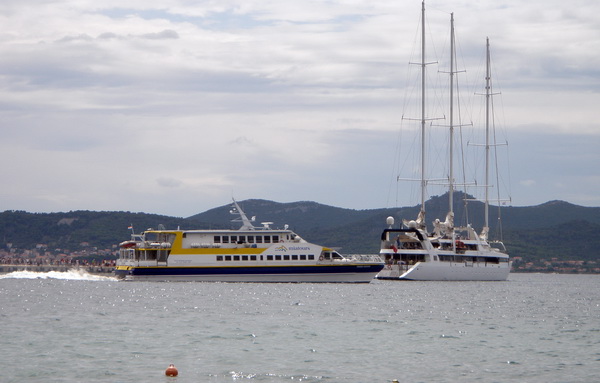 Jedrenjak Le Ponant islplovljava iz Zadra Jedrenjak Le Ponant islplovljava iz Zadra