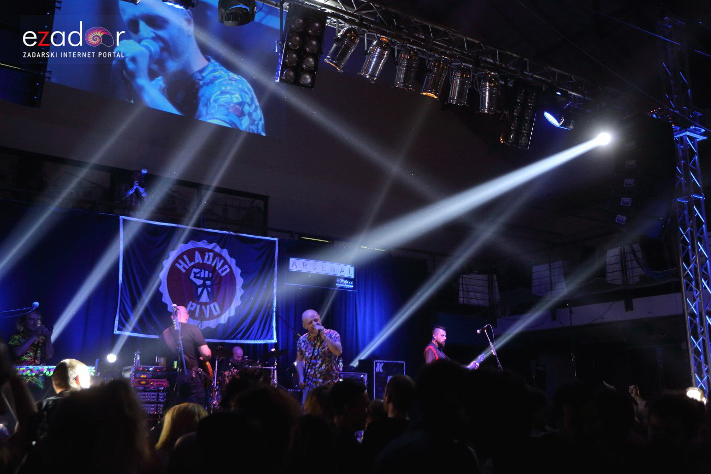 Hladno pivo @ Arsenal Zadar Hladno pivo @ Arsenal Zadar