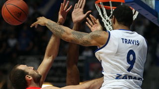 Zadar, 090313.
Dvorana Kresimira Cosica.
Utakmica 24.kola ABA lige, KK Zadar – KK Radnicki.
Na fotografiji: igrac Zadra (bijeli) Romeo Travis.
Foto: Jure Miskovic / CROPIX Zadar, 090313.
Dvorana Kresimira Cosica.
Utakmica 24.kola ABA lige, KK Zadar – KK Radnicki.
Na fotografiji: igrac Zadra (bijeli) Romeo Travis.
Foto: Jure Miskovic / CROPIX