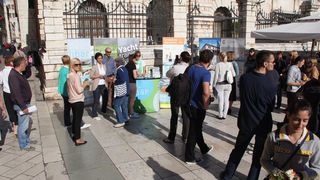 Sajam obrazovanja održan je na Narodnom trgu u organizaciji Pučkog otvorenog učilišta Erudio na kojem su se predstavili i partneri Poljoprivredna škola Stanko Ožanić, CISOK Zadar, Autoškola Zadar, POU Libar, POU Algebra, POU Zadar i dr. foto: Iva Perinči Sajam obrazovanja održan je na Narodnom trgu u organizaciji Pučkog otvorenog učilišta Erudio na kojem su se predstavili i partneri Poljoprivredna škola Stanko Ožanić, CISOK Zadar, Autoškola Zadar, POU Libar, POU Algebra, POU Zadar i dr. foto: Iva Perinči
