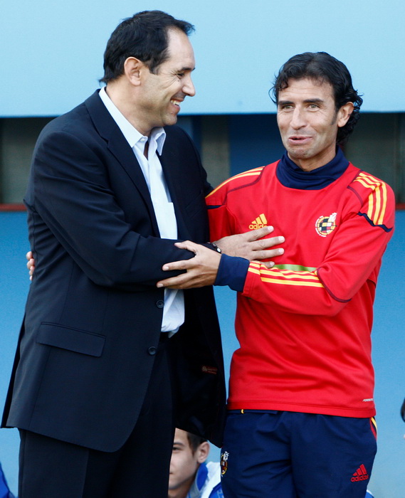 Varazdin, 121010.
Gradski stadion Varazdin.
Kvalifikacijska utakmica za EP U 21 u Danskoj 2011.
Hrvatska – Sapnjolska.
Na fotografiji: Drazen Ladic i Luis Milla.
Foto: Ronald Gorsic / CROPIX Varazdin, 121010.
Gradski stadion Varazdin.
Kvalifikacijska utakmica za EP U 21 u Danskoj 2011.
Hrvatska – Sapnjolska.
Na fotografiji: Drazen Ladic i Luis Milla.
Foto: Ronald Gorsic / CROPIX