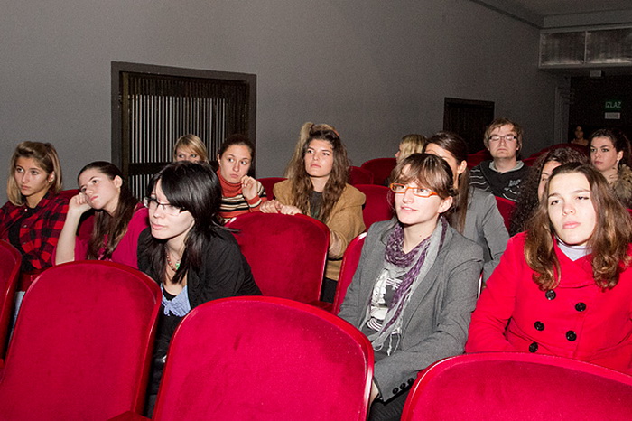 Hrvatsko narodno kazalište Zadar traži nove mlade talente za glumačku radionicu, sinoć smo pratili audiciju na kojoj su se budućoj mentorici, glumici Jasni Ančić, predstavili ženske kandidatkinje, foto Leo Banićć