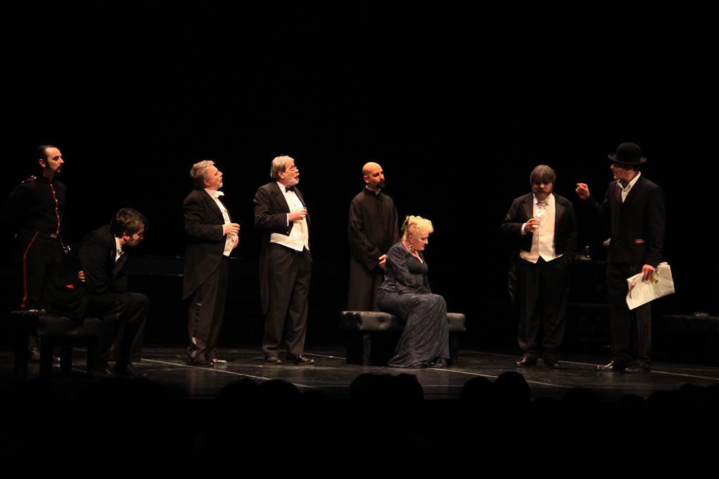 Gospoda Glembajevi u HNK Zadar, foto: Iva Perinčić Gospoda Glembajevi u HNK Zadar, foto: Iva Perinčić