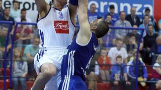 Zagreb – 7. kolo A-1 lige za prvaka, KK Cibona – KK Zadar 82-66. Photo: Goran Stanzl/PIXSELL Zagreb – 7. kolo A-1 lige za prvaka, KK Cibona – KK Zadar 82-66. Photo: Goran Stanzl/PIXSELL