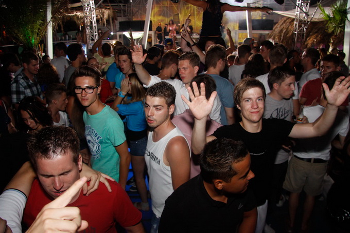 Najveći Playboy party održan na Zrću Najveći Playboy party održan na Zrću