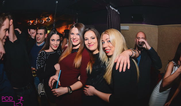 Novogodišnji doček u Podroomu uz grupu Viva, foto-Iva Perinčić