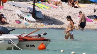 Ljetni dana na dugootočkoj plaži Sakarun, biseru Mediterana s prekrasnim tirkiznim morem, Foto: Filip Brala/PIXSELL Ljetni dana na dugootočkoj plaži Sakarun, biseru Mediterana s prekrasnim tirkiznim morem, Foto: Filip Brala/PIXSELL