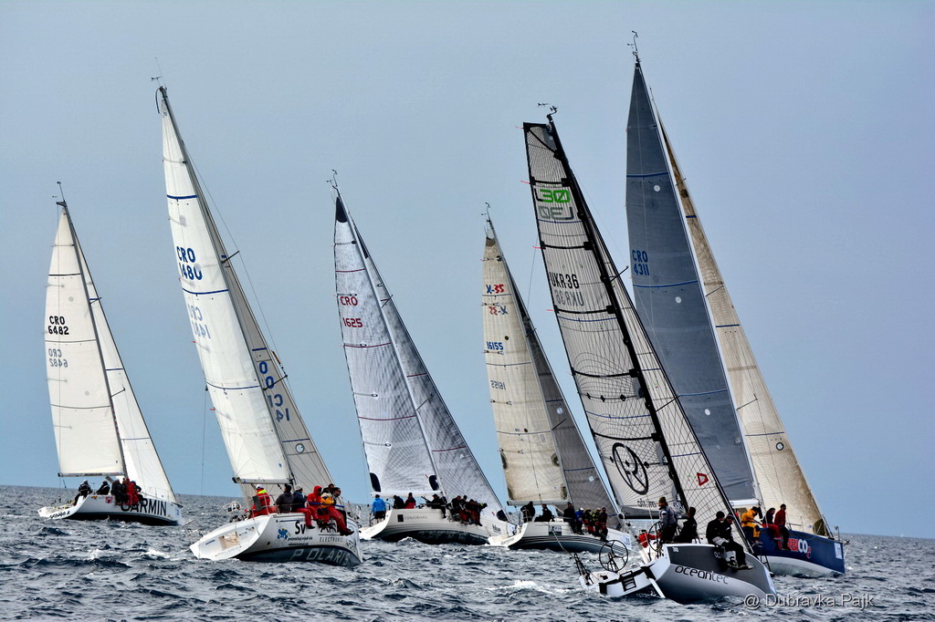 U hvarskom akvatoriju održana XXI. Uskršnja regata U hvarskom akvatoriju održana XXI. Uskršnja regata