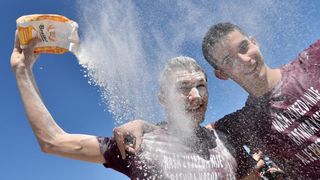 Ludijada zadarskih maturanata uz pjesmu i kupanje na Morskim orguljama. Foto: Dino Stanin/PIXSELL Ludijada zadarskih maturanata uz pjesmu i kupanje na Morskim orguljama. Foto: Dino Stanin/PIXSELL