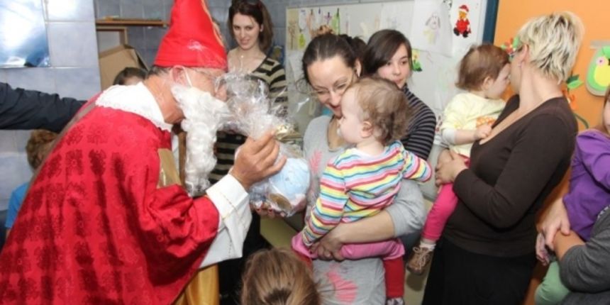 Darivanje djece u OB Zadar, HVIDR-a, Foto: Fabio Šimićev/Vox portal Darivanje djece u OB Zadar, HVIDR-a, Foto: Fabio Šimićev/Vox portal