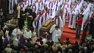 Posljednji ispraćaj nadbiskupa Ivana Prenđe (foto: Marin Gospić)