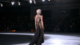 U trgovackom centru West gate sinoc zapoceo modni dogadjaj Nivea Cro A Porter. U trgovackom centru West gate sinoc zapoceo modni dogadjaj Nivea Cro A Porter.