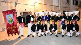 Etno večer s KUD Družina u Pagu Etno večer s KUD Družina u Pagu