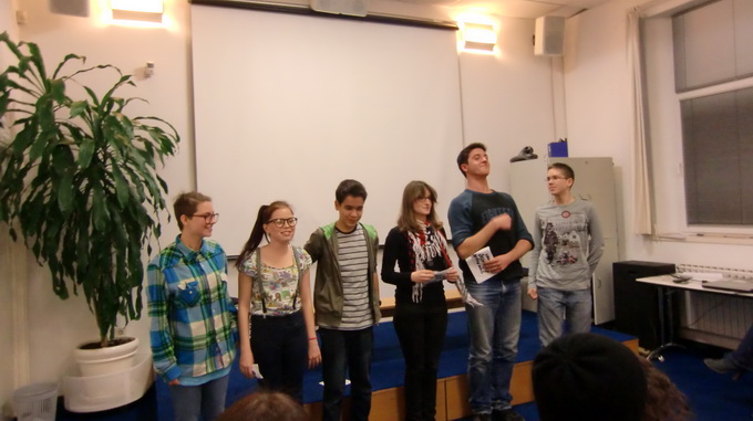 “Igrajmo se”: Olovka piše srcem, foto: I. Pejkovic “Igrajmo se”: Olovka piše srcem, foto: I. Pejkovic