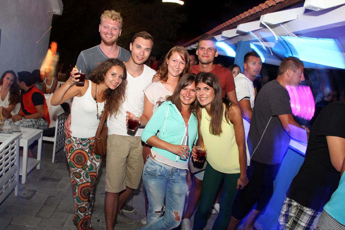 Noštromo bar Vir: Crazy flame night vol #3, foto: Iva Perinčić Noštromo bar Vir: Crazy flame night vol #3, foto: Iva Perinčić