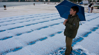 Pozdrav suncu prekriven ledenim pokrivacem 26. studenog 2010, Foto: Leo Banic