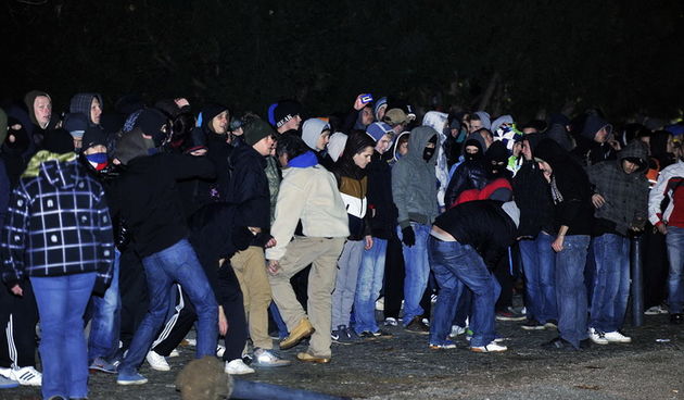 Maribor (Slovenija), 031212.
Prosvjed gradjana Maribora protiv trenutacnog gradonacelnika Franca Kanglera, osumnjicenog za umjesanost u korupciju. Prosvjed je zapoceo okupljanjem nekoliko tisuca ljudi na Trgu Slobode, a zatim se preselio ispred zgrade opc