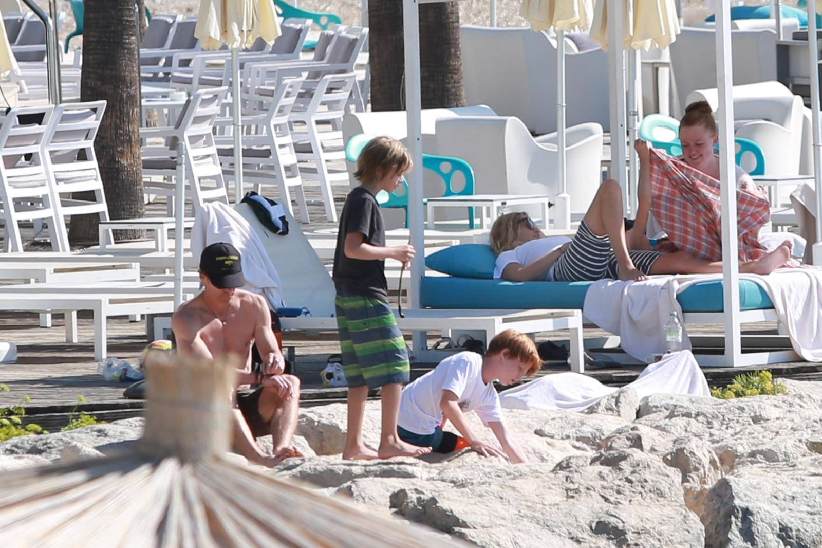 Glumica Julia Roberts u društvu supruga i djece uživa na splitskoj plaži