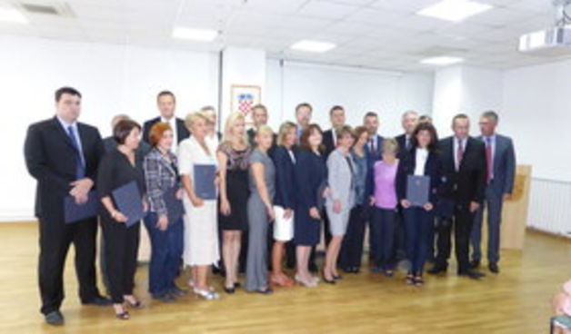 Ministarstvo zdravlja nagradilo 27 liječnika priznanjima za izvanredan doprinos zdravstvenom sustavu