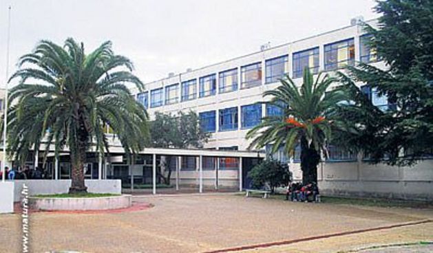 Hotelijersko turisticka skola