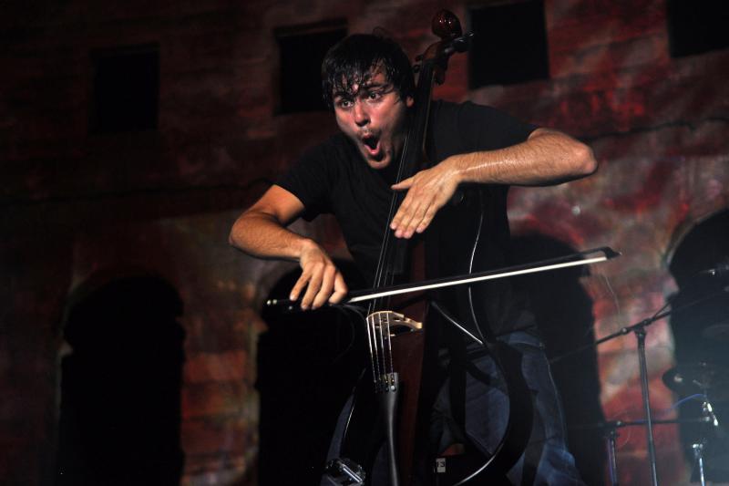 2CELLOS održali koncert u pulskoj Areni i oduševili 5 tisuća fanova, Foto: Duško Marušić/PIXSELL