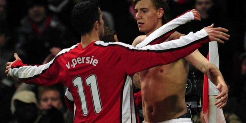 Van Persie i Bendtner (Foto:Reuters)