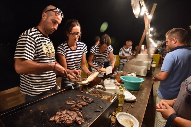 Zadar: Posljednja večer tradicionalne fešte Noć punog miseca, Photo: Dino Stanin/PIXSELL