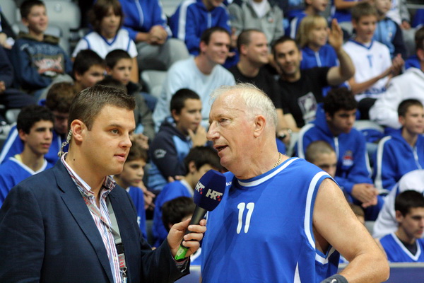 KK Zadar – Real Madrid, umirovljenje dresova 10 (Giuseppe Giergia) i 11 (Kresimir Cosic), Foto; Mladen Malik KK Zadar – Real Madrid, umirovljenje dresova 10 (Giuseppe Giergia) i 11 (Kresimir Cosic), Foto; Mladen Malik