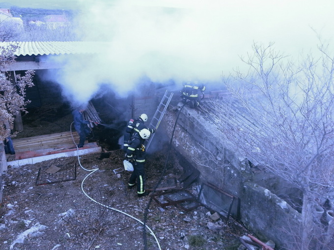 Požar u pojati kod Jovića Požar u pojati kod Jovića