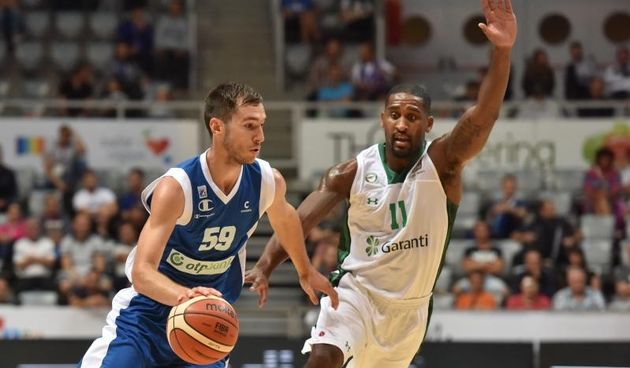 22.09.2016., dvorana Kresimir Cosic, Zadar – 3. Zadar Dogus Basketball Tournament, KK Zadar – Darussafaka Dogus. Lovro Mazalin, Brad Wanamaker. Photo: Dino Stanin/PIXSELL
