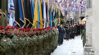 Mimohod pripadnika OSRH i MUP-a s ratnim zastavama povodom 30. obljetnice VRO Maslenica Mimohod pripadnika OSRH i MUP-a s ratnim zastavama povodom 30. obljetnice VRO Maslenica