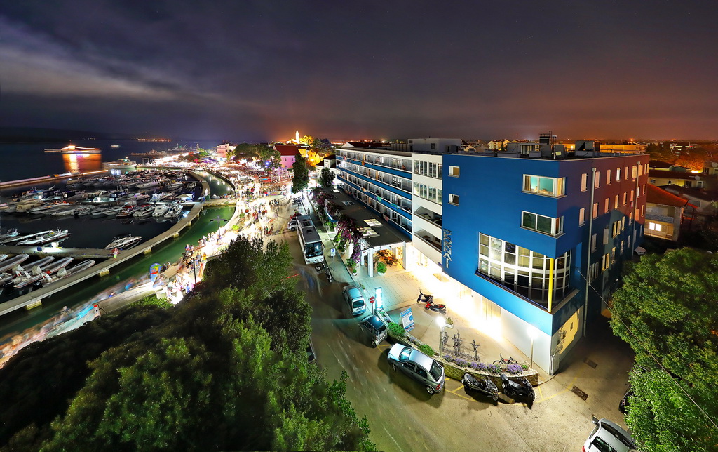 Biogradska noć 2017: Spektakularni vatromet. Biograd iz zraka Biogradska noć 2017: Spektakularni vatromet. Biograd iz zraka