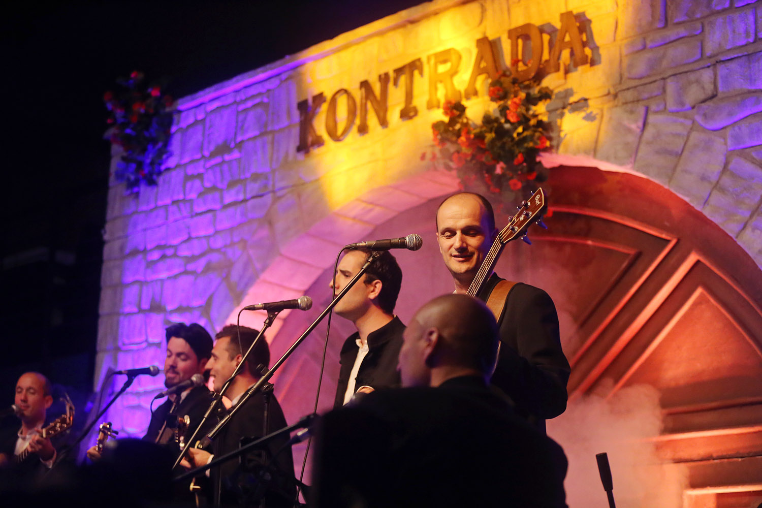Humanitarni rođendanski koncert klape Kontrada u Arsenalu. Foto: Filip Brala Humanitarni rođendanski koncert klape Kontrada u Arsenalu. Foto: Filip Brala