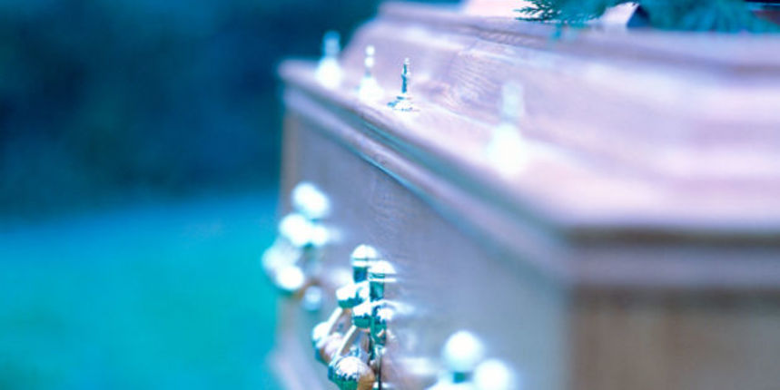 Pokop, sprovod, lijes, foto: www.rtl.hr Pokop, sprovod, lijes, foto: www.rtl.hr