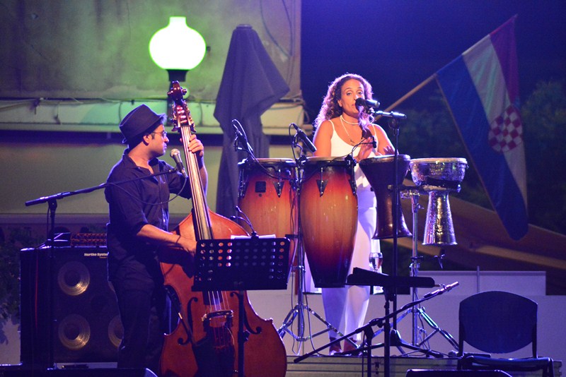 20. zadarsko kazalisno ljeto, noa, love medicine