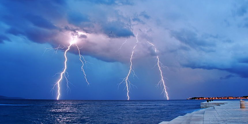 Dolazak hladne fronte, ciklona Zadro, Orgulje, Zadar Dolazak hladne fronte, ciklona Zadro, Orgulje, Zadar