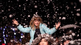 Advent na Viru: Crvena jabuka oduševila u “sniježnom” Viru Advent na Viru: Crvena jabuka oduševila u “sniježnom” Viru