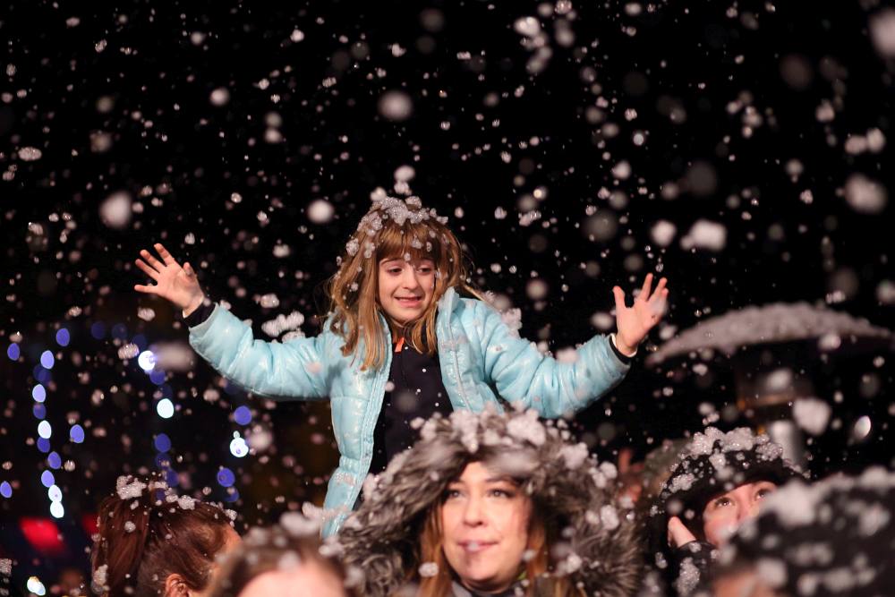 Advent na Viru: Crvena jabuka oduševila u “sniježnom” Viru Advent na Viru: Crvena jabuka oduševila u “sniježnom” Viru