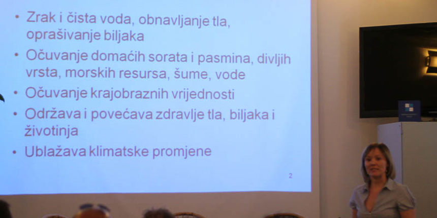 Karmen Tomić i Lini Miletić , predavanje o ekološkom nadzoru i certifikaciji Karmen Tomić i Lini Miletić , predavanje o ekološkom nadzoru i certifikaciji