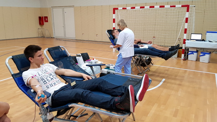 U organizaciji sekcije HZSN Zadar u dvorani 1 SC Višnjik održana je akcija dobrovoljnog darivanja krvi na kojoj je prikupljeno 25 doza tekućine koja život znači. Foto: Mladen Malik