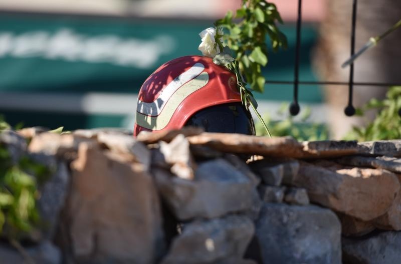 Vodice: Mimohodom vatrogasaca započelo obilježavanje 9. obljetnice kornatske tragedije. Photo: Hrvoje Jelavić/PIXSELL Vodice: Mimohodom vatrogasaca započelo obilježavanje 9. obljetnice kornatske tragedije. Photo: Hrvoje Jelavić/PIXSELL