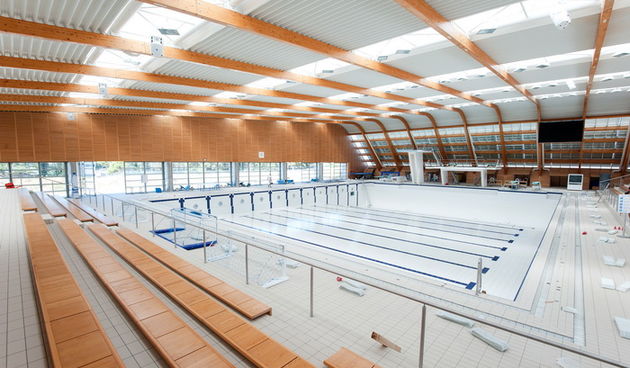 Zadar, 290812.
Veliki bazen plivalista na SC Visnjik biti ce van funkcije do pocetka listopada zbog problema s plocicama na dnu bazena koje su se na povrsini od oko 30 cetvornih metara odljepile i podigle. Za korisnike u funkciji ostaje mali bazen.
Na fot