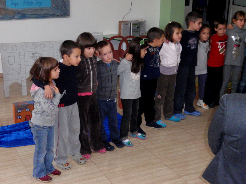 Dječji vrtić Ciciban uputio Sunčevu čestitku svome gradu Dječji vrtić Ciciban uputio Sunčevu čestitku svome gradu