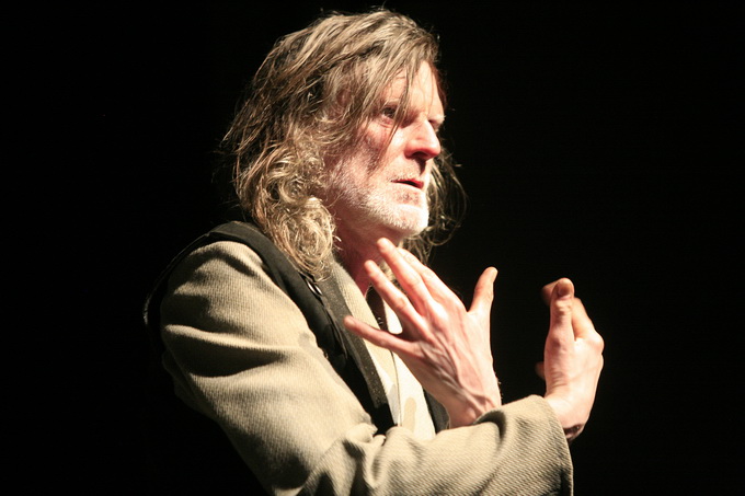 Rijeka, 250212.
U organizaciji muzeja starih racunala Peek & Poke u Hrvatskom kulturnom domu (HKD) na Susaku prikazana je prva klingonska opera na svijetu u izvedbi nizozemskog teatra Zeebelt. Opera pod nazivom U na jeziku je Klingonaca, izmisljenog ratni Rijeka, 250212.
U organizaciji muzeja starih racunala Peek & Poke u Hrvatskom kulturnom domu (HKD) na Susaku prikazana je prva klingonska opera na svijetu u izvedbi nizozemskog teatra Zeebelt. Opera pod nazivom U na jeziku je Klingonaca, izmisljenog ratni