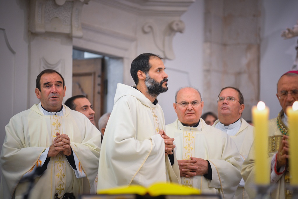Nadbiskup Puljić predvodio svečano misno slavlje u crkvi. sv. Marije u sklopu obilježavanja 950. obljetnice spomena samostana. Foto: Iva Perinčić