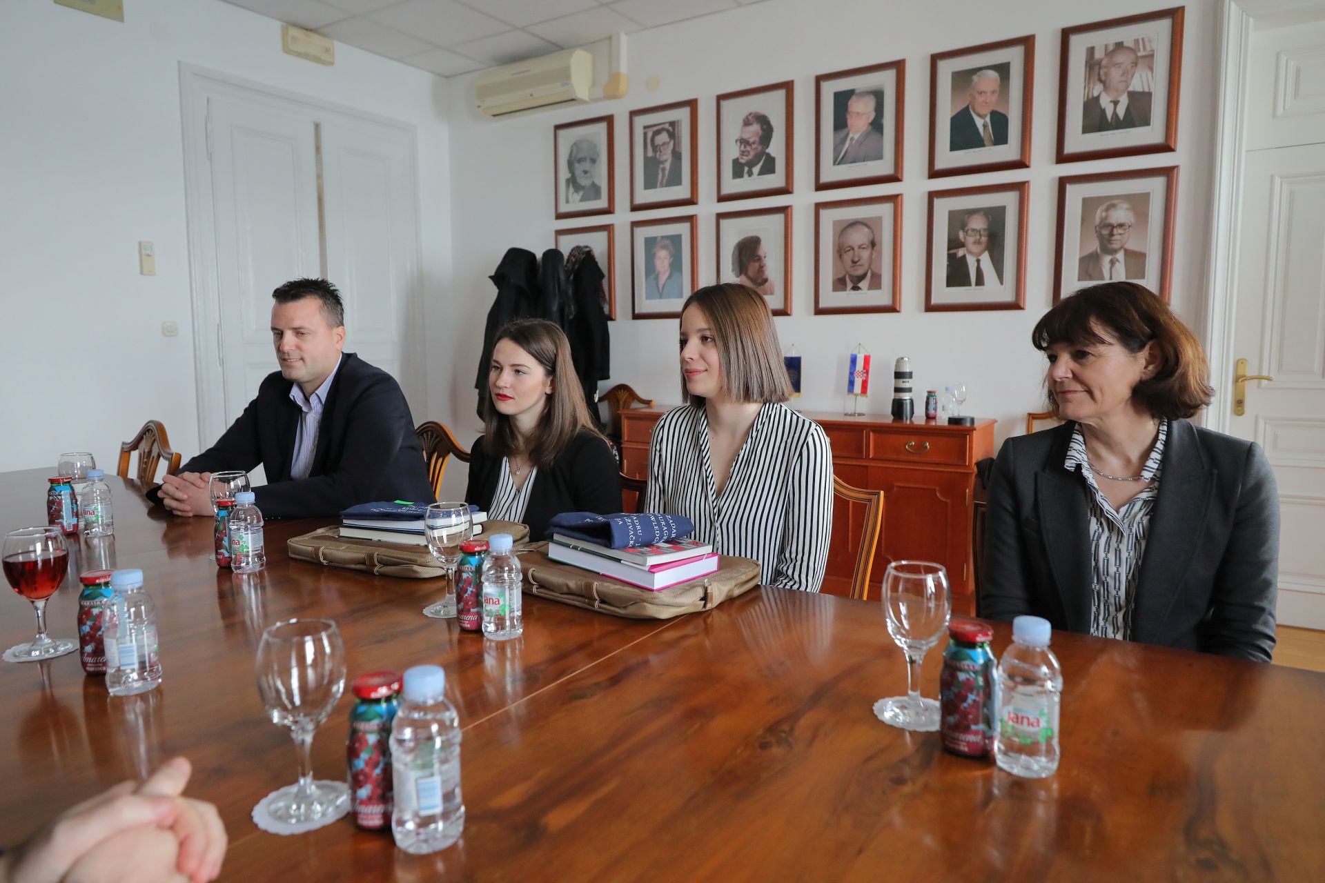 Ana Bajok, Martina Žarković Ana Bajok, Martina Žarković